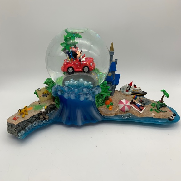 RARE Disney Mickey & Minnie 'Good Old Summertime' Musical Snowglobe' - Picture 3 of 17